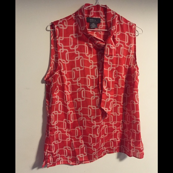 Elegant red blouse - Picture 2 of 2